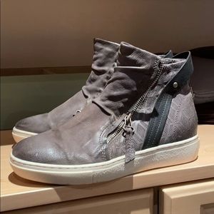 Miz Mooz Lulu Graphite Sneakers, size 38